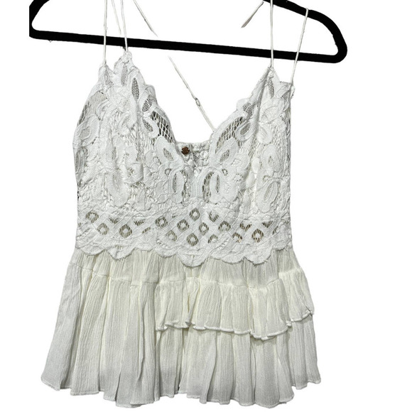 Free People Tops - Free People Adella Cami Lace Ruffed Tank Top / S- Medium
